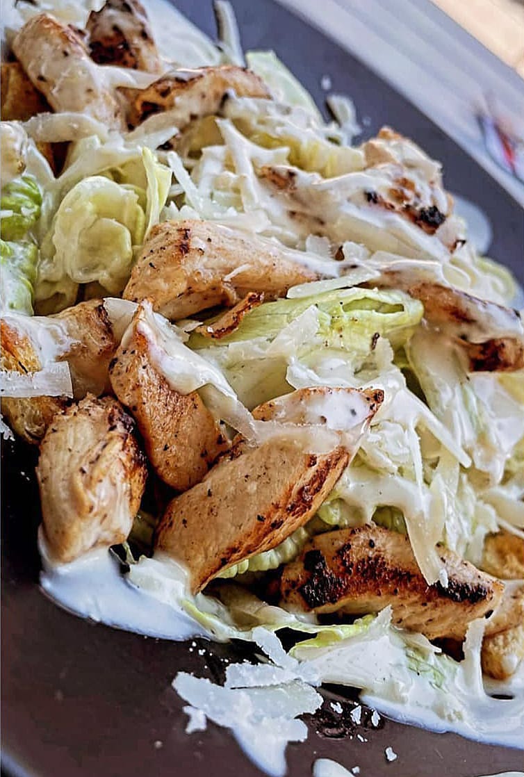 Caesar salad with chicken