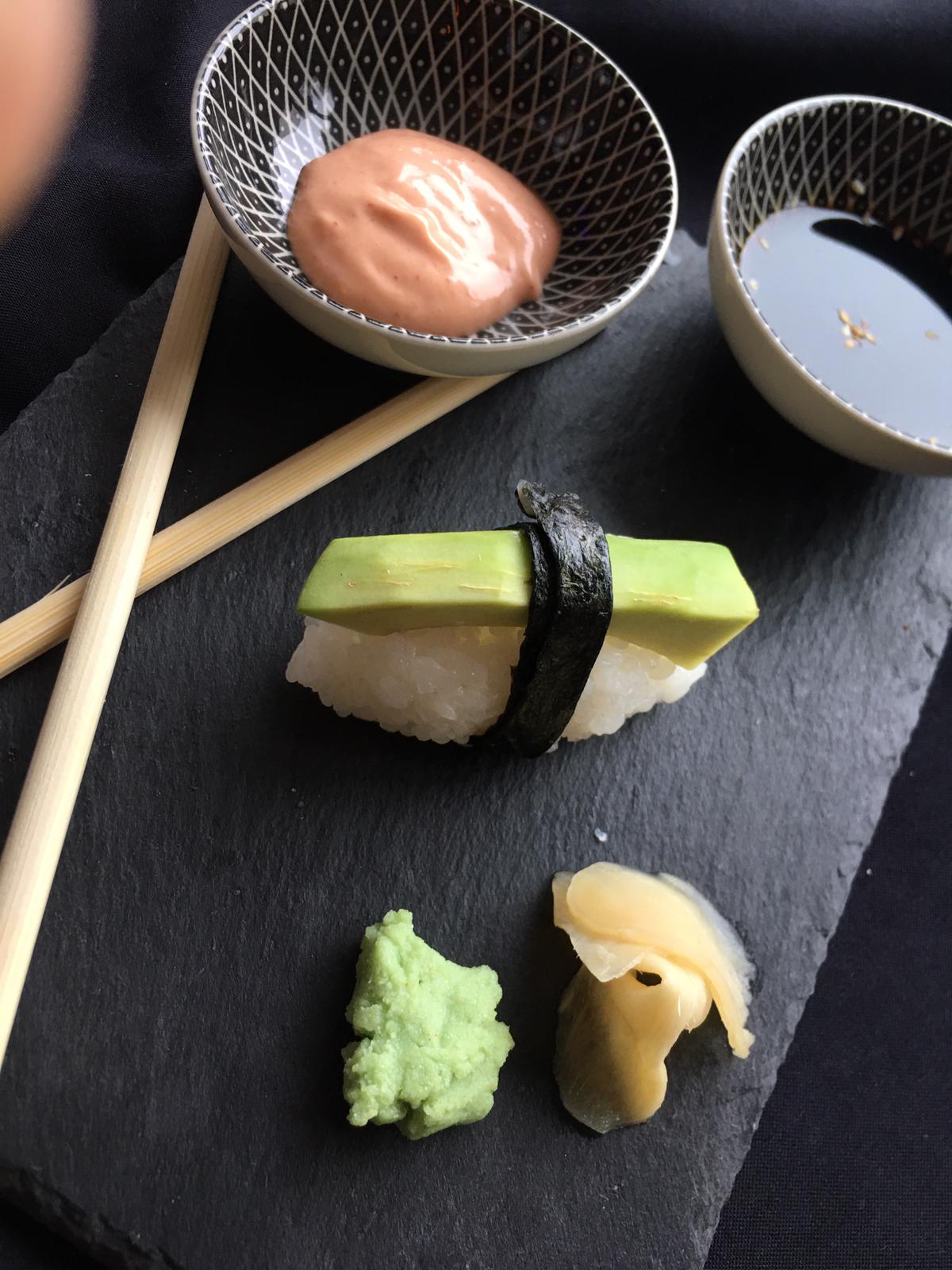 Avocado nigiri