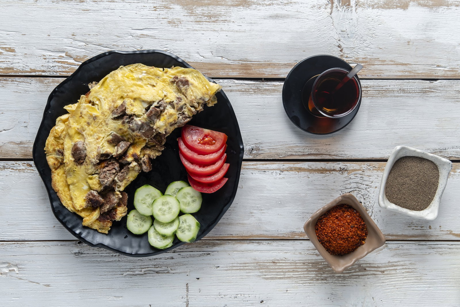 Eggs with kavurma