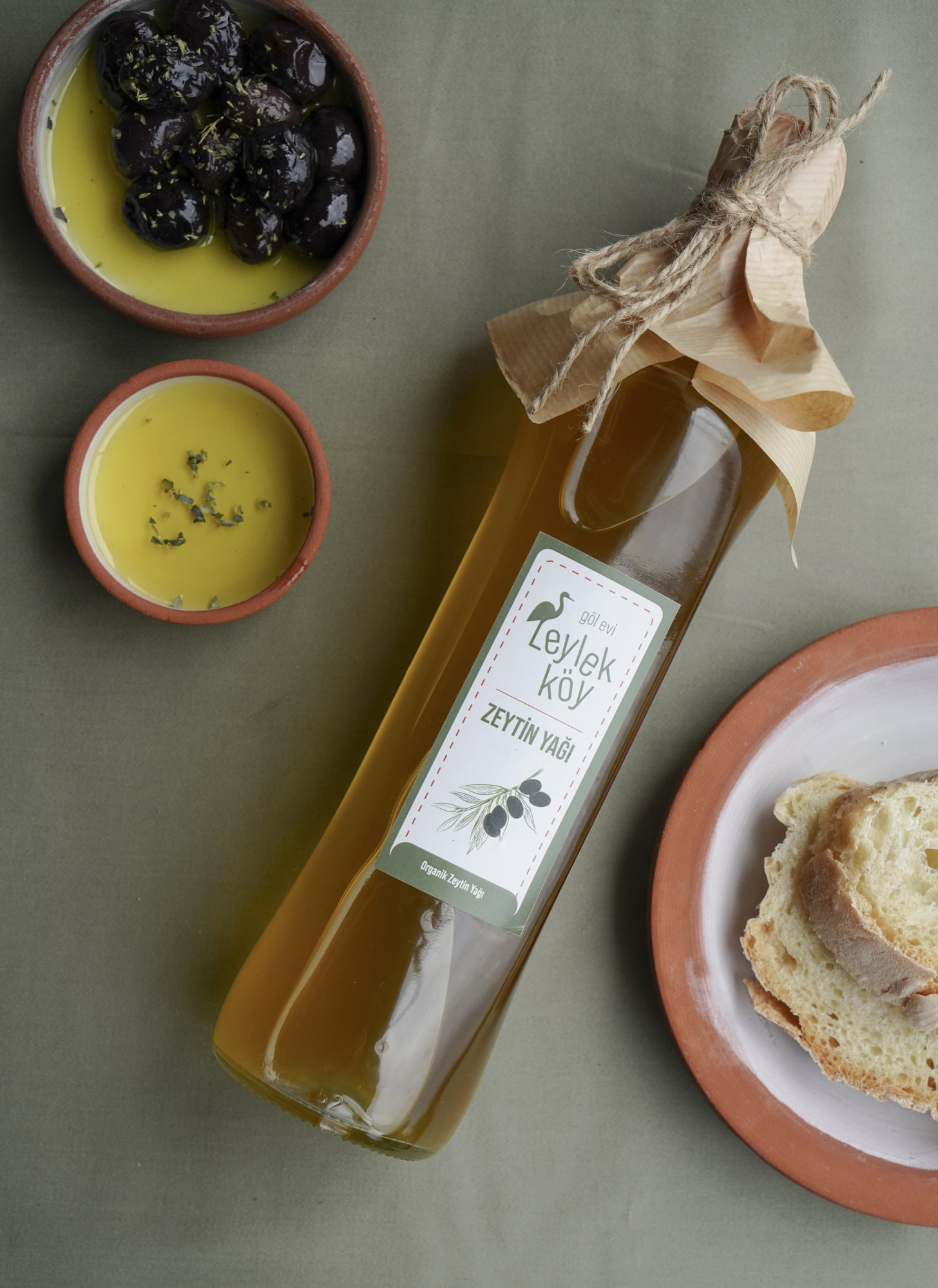 Olive oil 1 L (new crop, early harvest, cold-pressed)