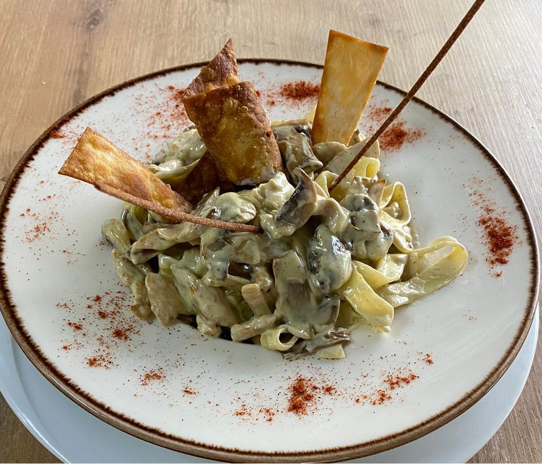Fettuccine Alfredo