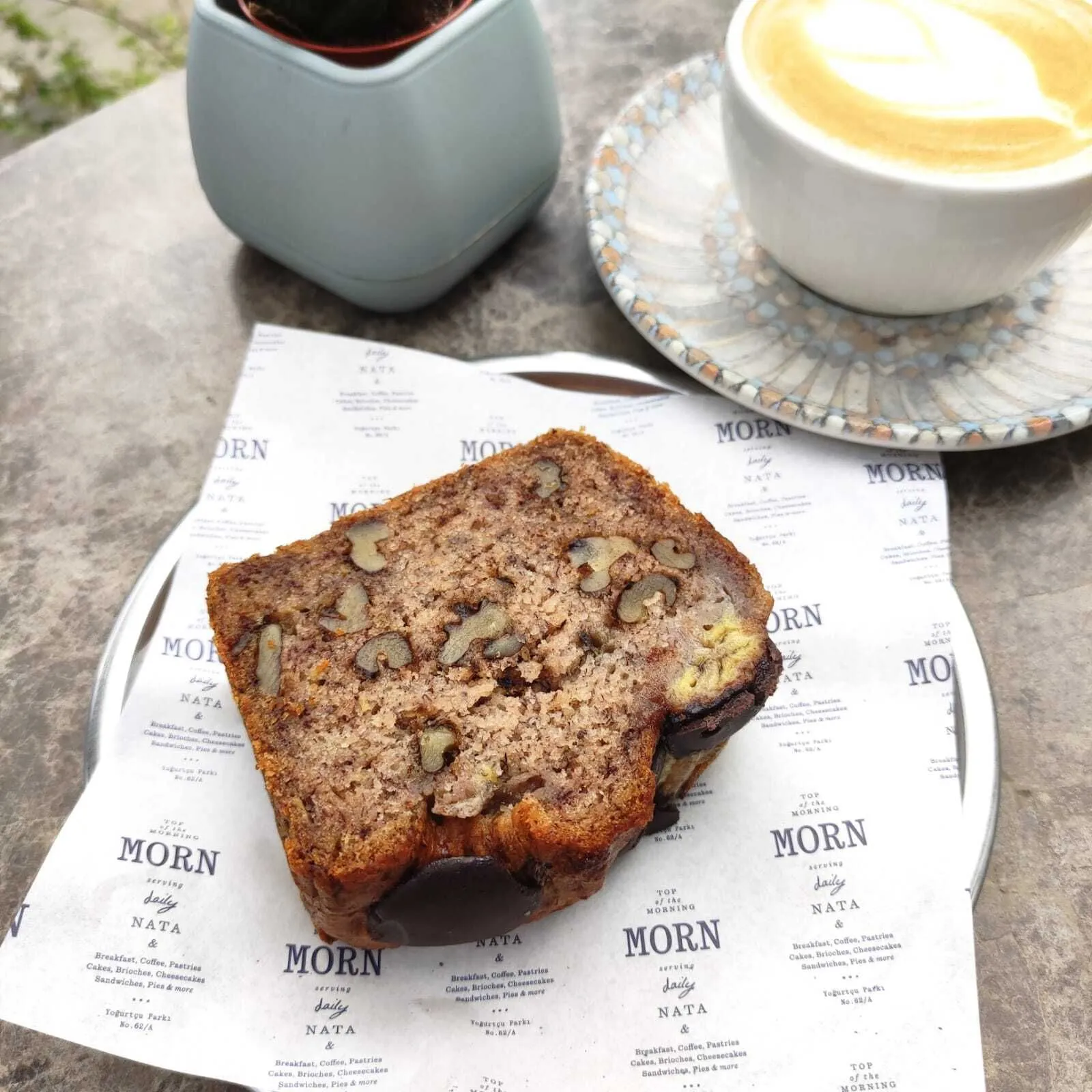 Banana bread (gluten-free, vegan, sugar-free)