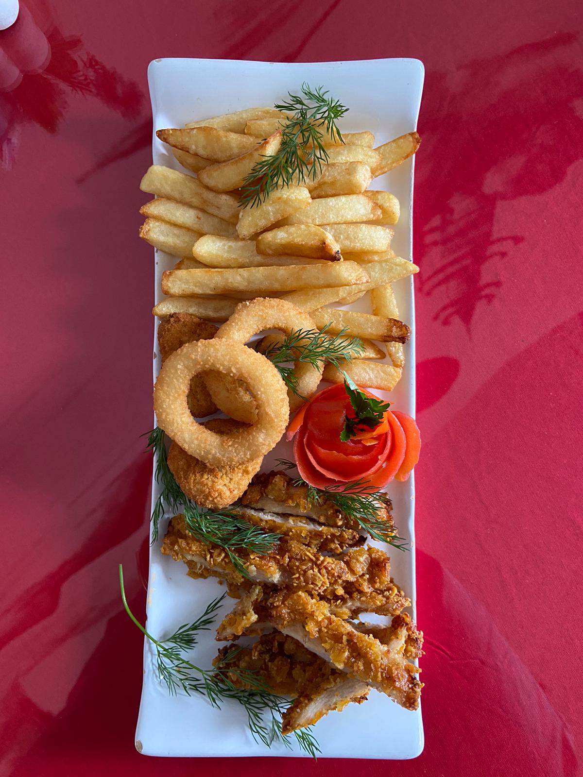 Crispy chicken plate