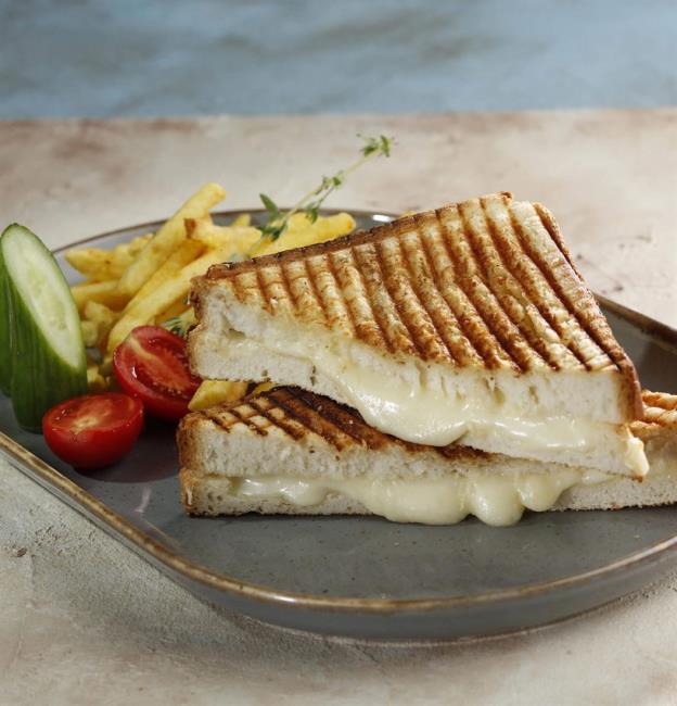 Jumbo kaşarlı toast – full
