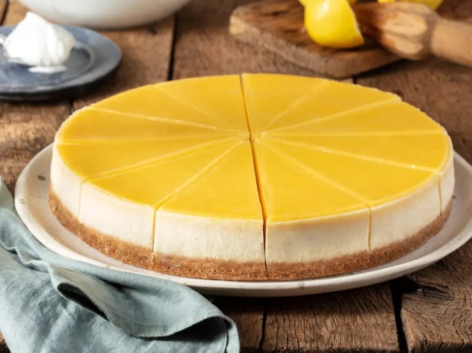 Lemon cheesecake