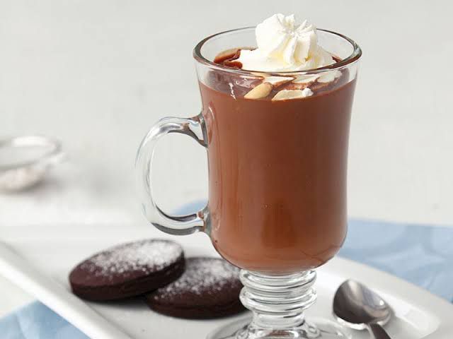 Strawberry hot chocolate