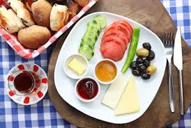 Continental breakfast + 2 cups of tea